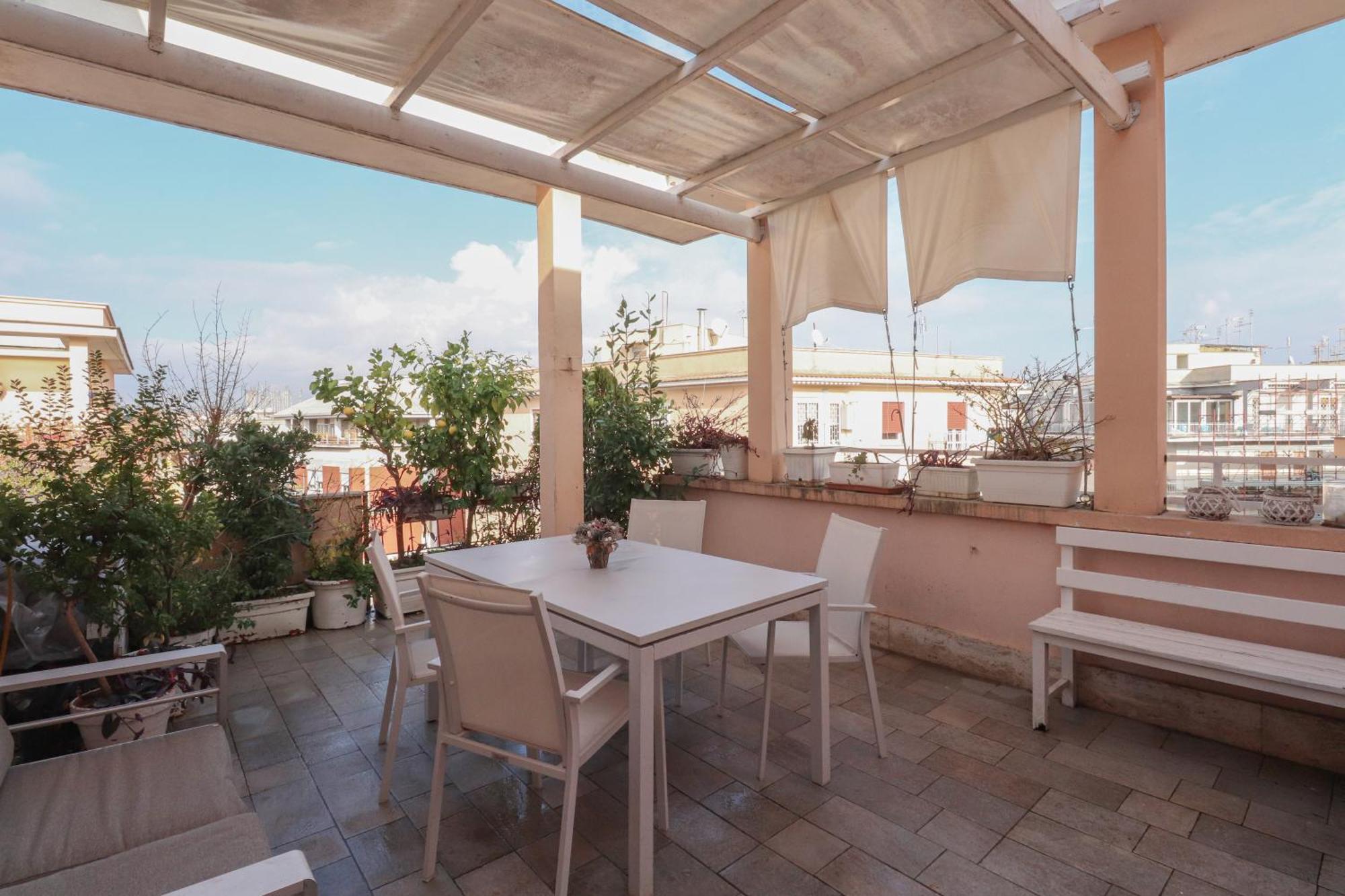 Ospedale San Camillo - Elegante Attico Roma